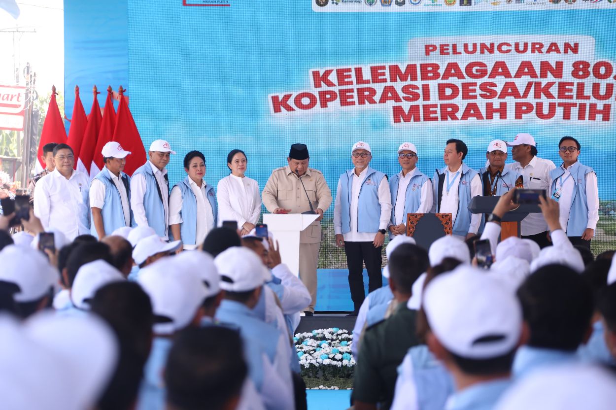 Mendagri Dampingi Presiden Prabowo Luncurkan Kelembagaan 80 Ribu Kopdeskel Merah Putih