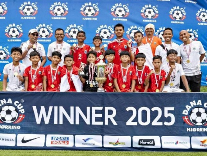 Luar Biasa! Tim Sepak Bola Pelajar Jakarta Juara di Turnamen Dana Cup 2025 Denmark