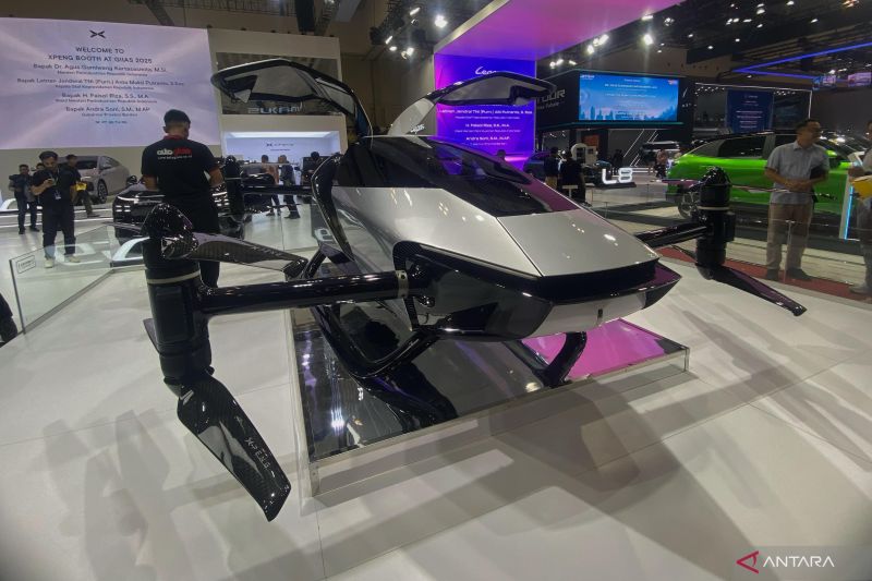 Sedot Perhatian Pengunjung, Xpeng Pamerkan Mobil Terbangnya di GIIAS 2025