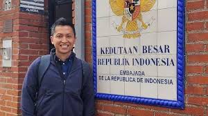 Diplomat Arya Daru Sangat Mungkin Meninggal Arahnya Bunuh Diri? Lakban Dibeli Bersama Istri