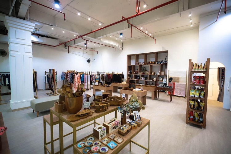 Dekranasda Kota Bandung Buka Galeri Patrakomala di Braga City Walk