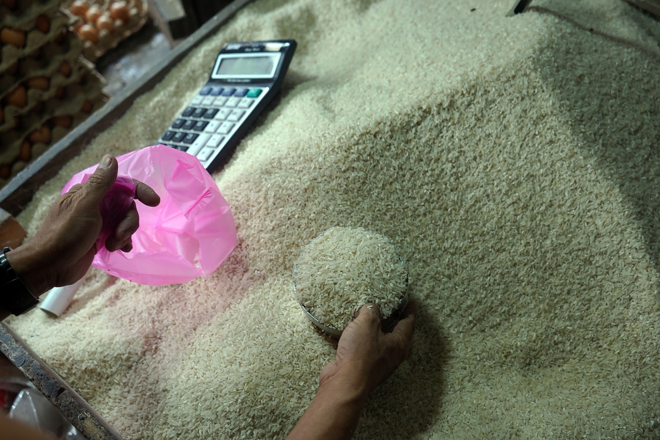Stok Melimpah Tak Jamin Harga Murah, Ada yang Tak Beres dalam Tata Niaga Beras!