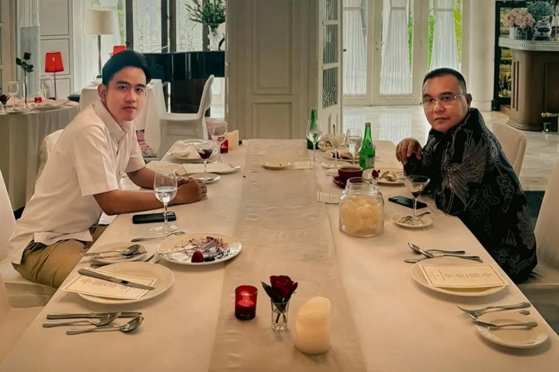 Gibran Unggah Foto Makan Siang Bareng Wakil Ketua DPR Sufmi Dasco di Instagram, Netizen Ramai Berkomentar