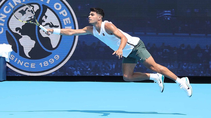 Alcaraz Berjuang Keras Raih Kemenangan atas Dzumhur di Cincinnati