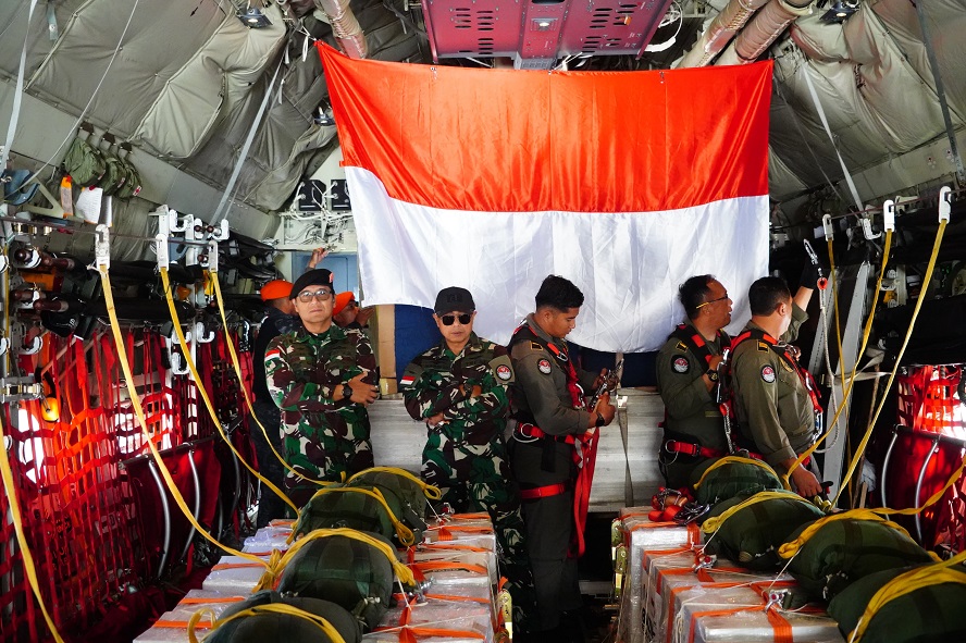 Makna Kemerdekaan: TNI Salurkan Bantuan Kemanusiaan di Langit Gaza