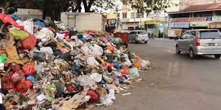 Pesta Rakyat, Pesta Sampah 80 Ton, Bukti Warga Penyampah. Mental Penyampah Bagaiman mau Menuju Kota Global, Mimpi!