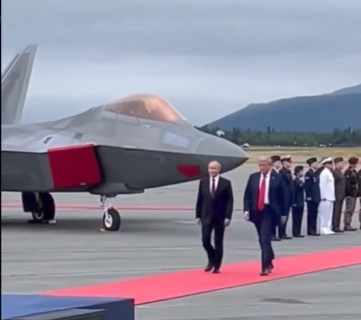 Trump akan Kerahkan Jet Tempur untuk Dukungan Keamanan dalam Kesepakatan Damai Ukraina 