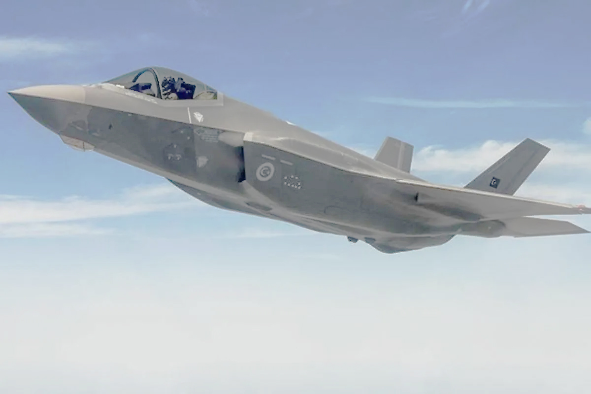 Mencekam! Pesawat F/A-18D Hornet AU Malaysia Kecelakaan, Begini Kondisi Pilot dan Kopilot