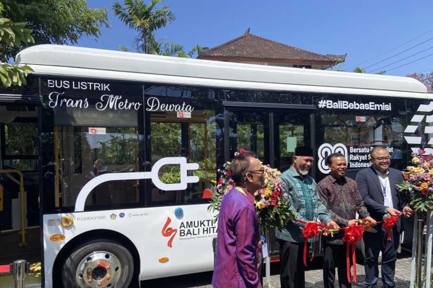 Uji Coba Bus Listrik Gratis dengan Rute Kuta-Nusa Dua