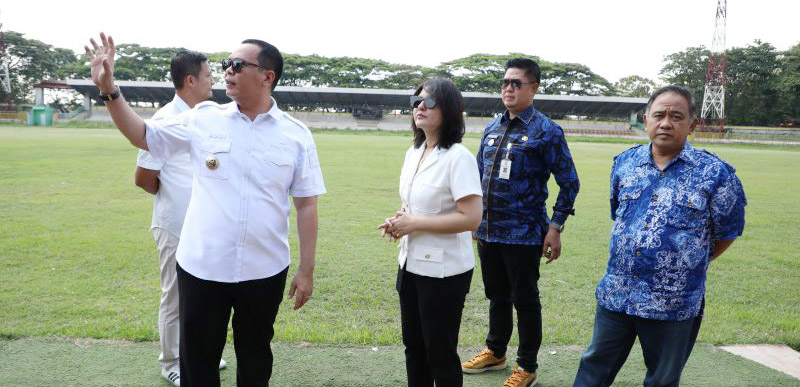 Kunjungi Tanah Kelahiran, Ratu Tisha Jajaki Rencana Penataan Stadion Maulana Yusuf