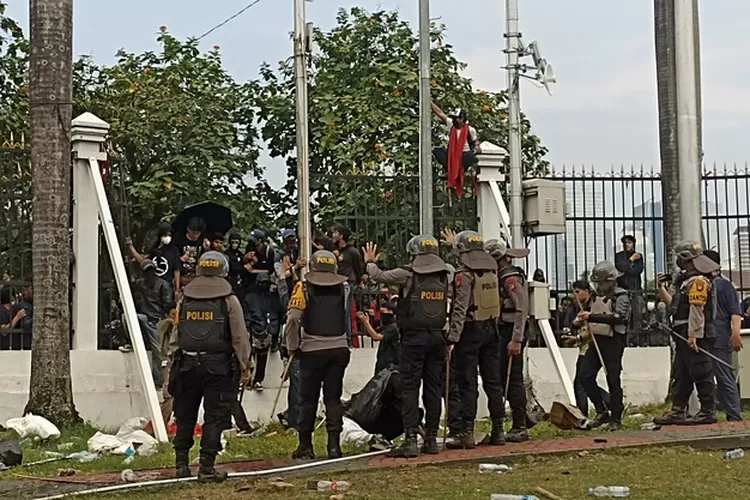 4 Fakta Demo DPR: Ribuan Buruh Kepung Jakarta 28 Agustus, 6 Tuntutan Siap Dilayangkan ke Pemerintah