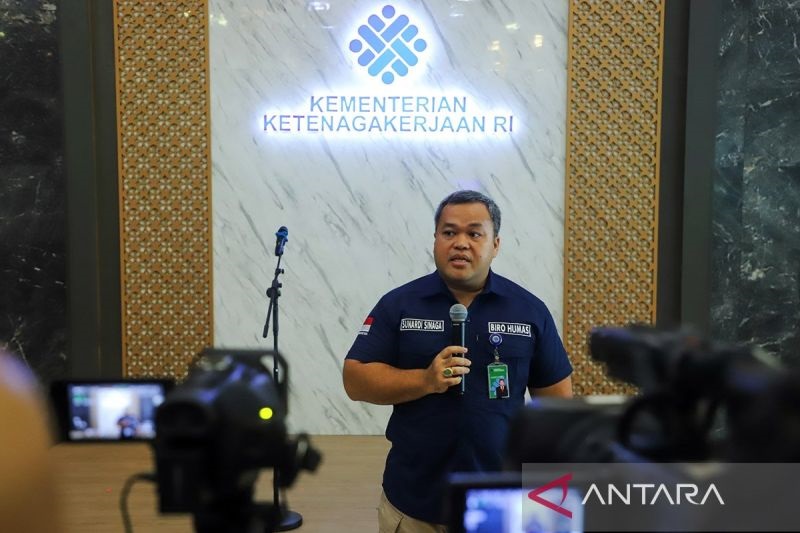 KPK Usut Kasus di Kemenaker, Geledah Ruangan Sunardi Manampiar Sinaga