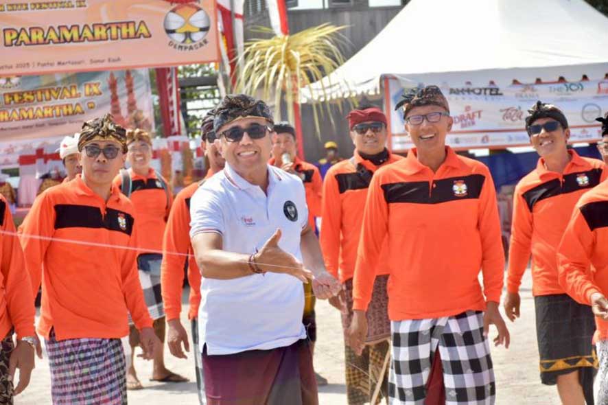 Denpasar Kite Festival Upaya Pelestarian Tradisi Melayangan 