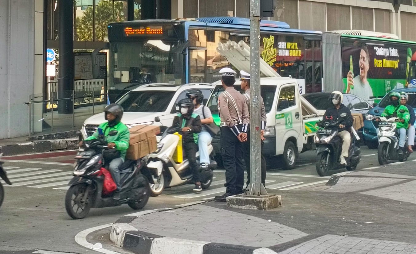 TNI-Polri Masih Berpatroli di Beberapa Lokasi Vital Di Jakarta Walaupun WFH Sedang Diterapkan