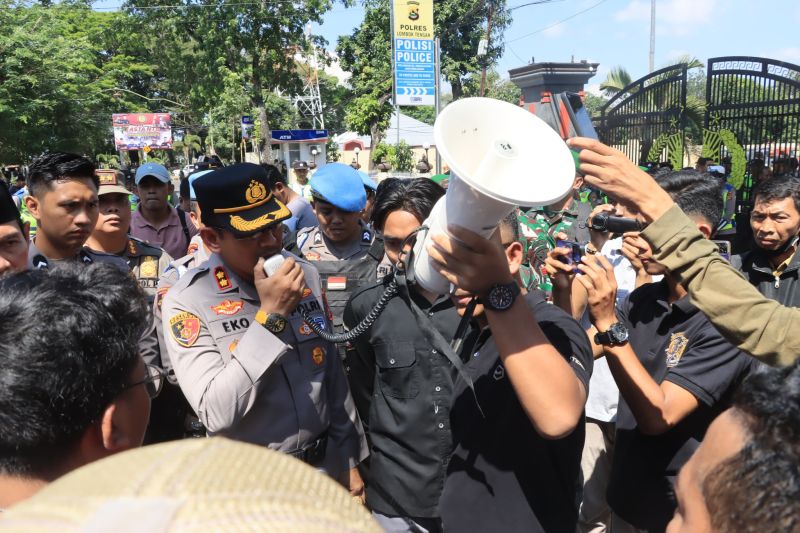 Polisi Gelar Patroli Besar-besaran untuk Jaga Situasi Lombok Tengah Kondusif