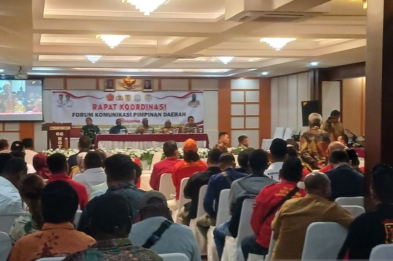  Bupati Mimika Sebut Seluruh Warganya Sepakat Jaga Situasi Damai