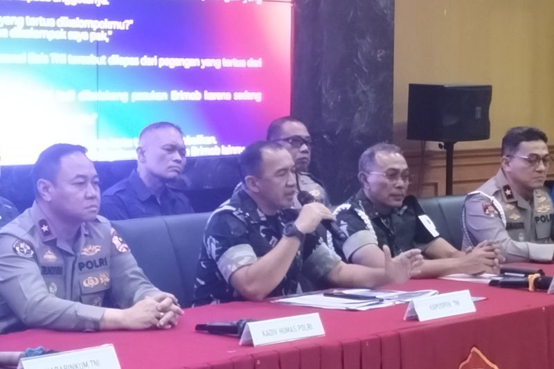 TNI Bantah Lima Informasi Viral yang Sebut TNI Terlibat dalam Aksi Unjuk Rasa yang Berujung Anarkistis di Tanah Air