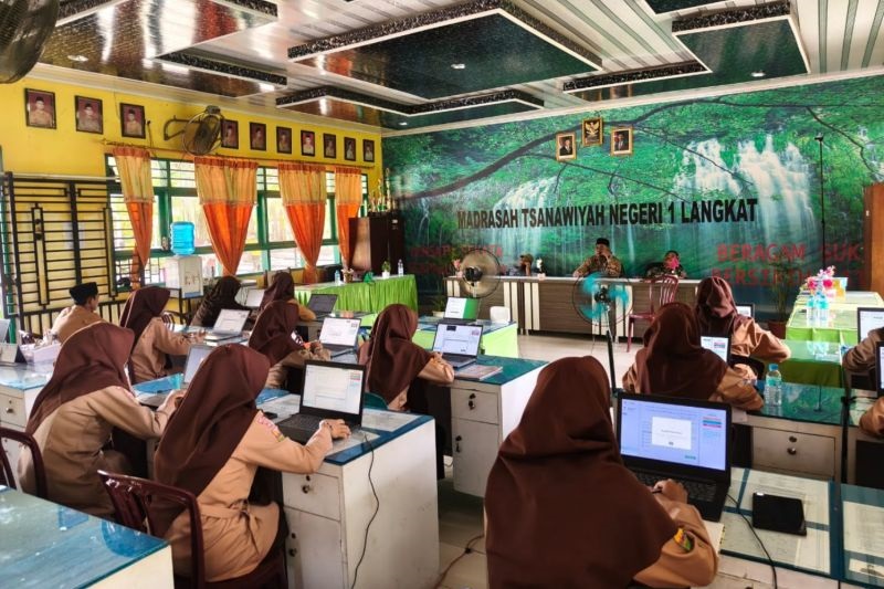 Olimpiade Madrasah Indonesia 2025 Digelar Serentak, Antusiasme Siswa Capai 202 Ribu Peserta