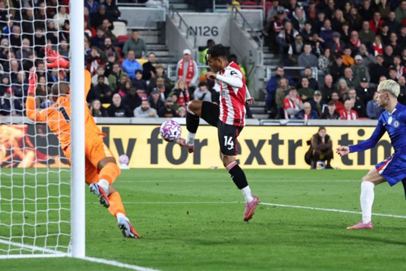 Gol Fabio Carvalho Buyarkan Kemenangan Chelsea atas Brentford