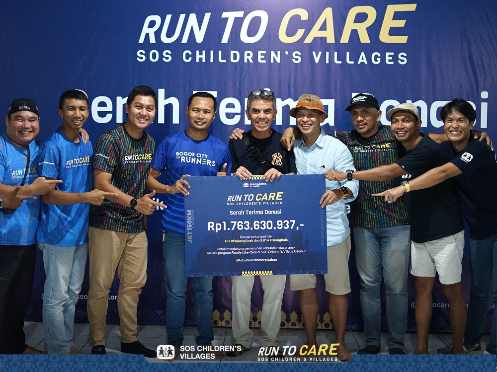 Ajang Lari Ultramarathon Serahkan Donasi untuk Bantu Pengasuhan Anak Terlantar