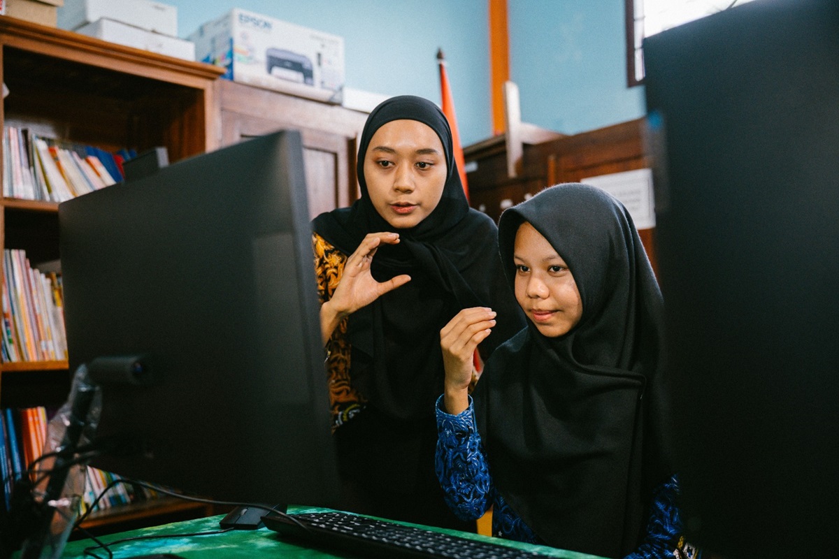 Telkom Perkuat Akses Digitalisasi 71 SLB 