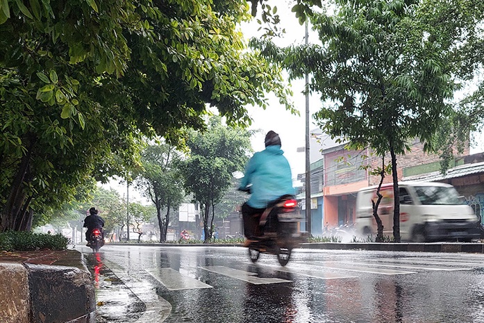 BMKG: Hujan Berpeluang Guyur Sebagian Jakarta