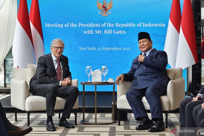 Presiden Prabowo Beri Bill Gates Tanda Kehormatan