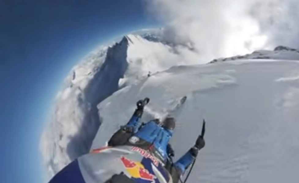 Pertama dalam Sejarah, Pendaki Polandia Bermain Ski Turuni Gunung Everest Tanpa Oksigen 