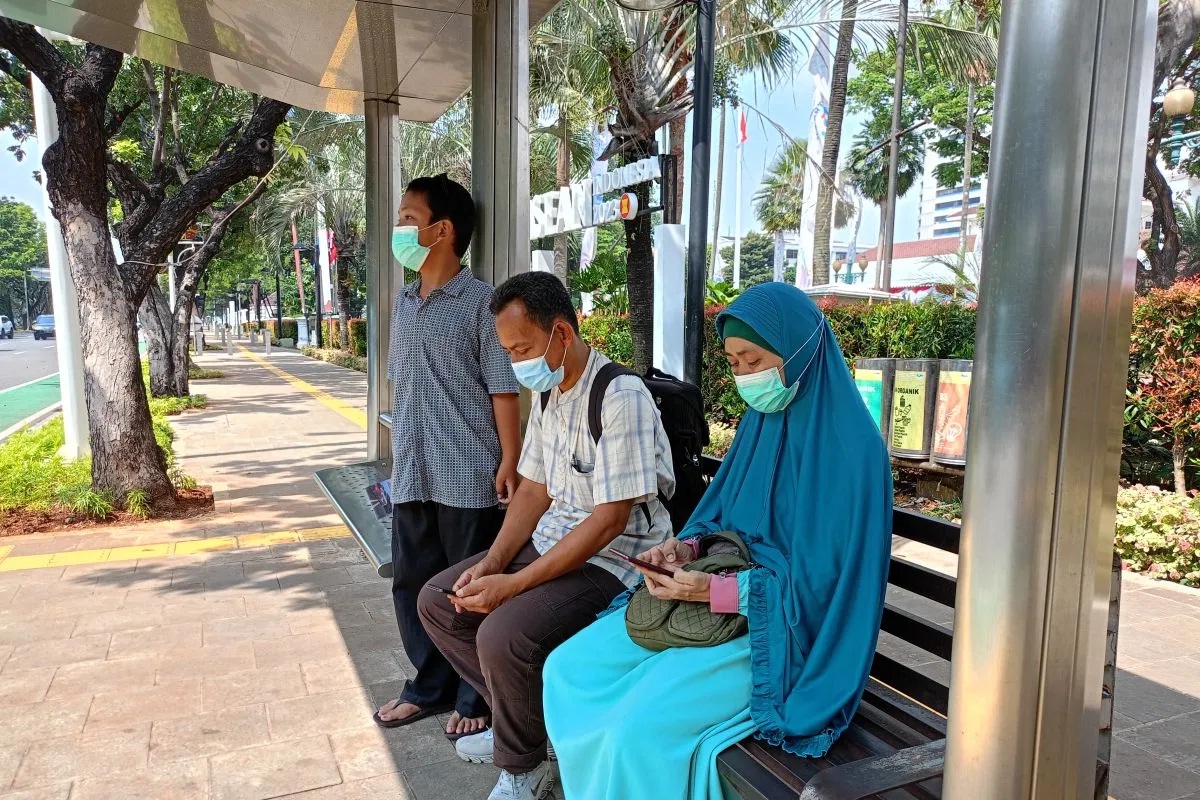 Tetap Pakai Masker! Kualitas Udara Jakarta Terburuk ke-8 di Dunia, Tak Sehat Bagi Kelompok Sensitif