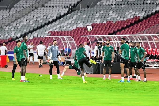 Arab Saudi Gelar Latihan Perdana Jelang Duel Panas Lawan Timnas Indonesia di Kualifikasi Piala Dunia 2026