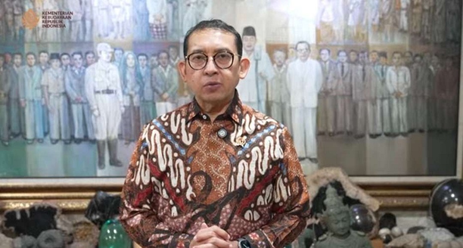Menbud: Batik Simbol Identitas Bangsa