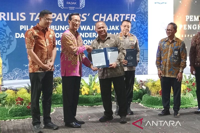 Sri Sultan: Piagam Wajib Pajak Jadi Sinyal Kepastian Investasi DIY