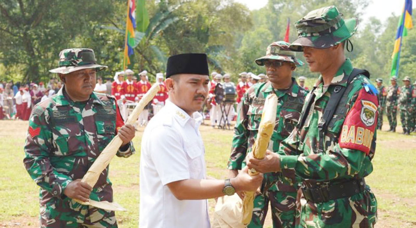 Perbaikan Infrastruktur Desa di Bekasi Dibantu TNI