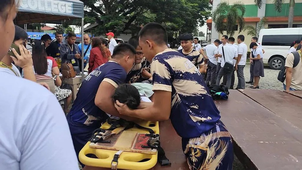 Dua Orang Tewas Akibat Gempa Bumi di Mindanao Filipina