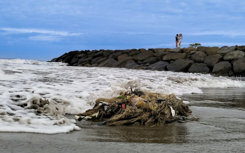 KKP: Muara Sungai Jadi Titik Krisis bagi Sampah Plastik Laut