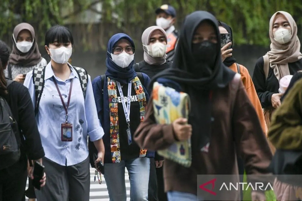 Kualitas Udara Jakarta Hari Ini Tak Sehat Bagi Kelompok Sensitif, Tetap Pakai Masker!