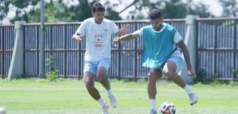 Mentalitas Persib Diungkap Adam Alis Jelang Kontra PSBS Biak, Ini Ungkapnya?