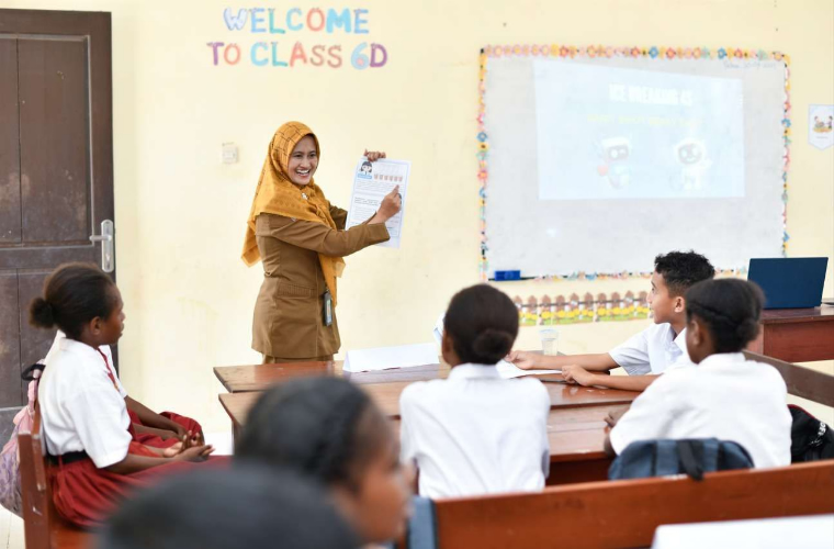 Mendikdasmen: Pemerintah Wajibkan Bahasa Inggris di SD Mulai 2027