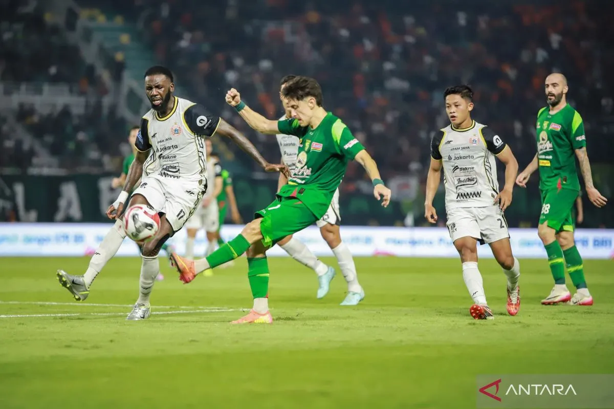 Pelatih Persebaya Nilai Timnya Kalah karena Detail Kecil