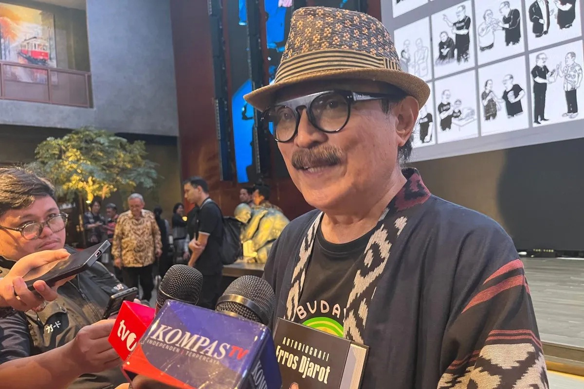 Eros Djarot Rilis Dua Buku "Autobiografi" dan “Apa Kata Sahabat”