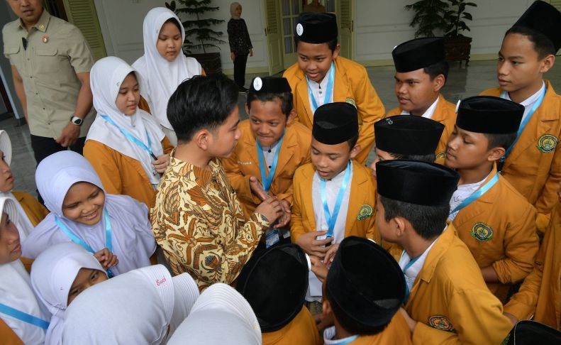 Peringati Hari Santri Nasional, Wapres Gibran Dukung Penguatan Ekosistem Pendidikan Santri