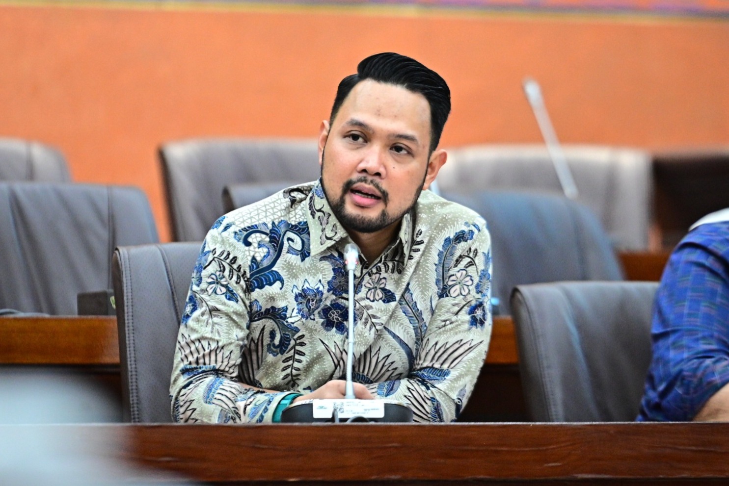 Legislator DPR Dorong Investigasi Dugaan Air Kemasan dari Sumur Bor Bukan Mata Air Pegunungan