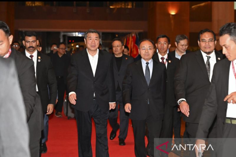 Tiongkok Utus Wakil Perdana Menteri He Lifeng ke KTT ASEAN di Kuala Lumpur