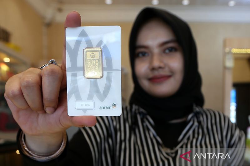 Harga Buyback Emas Antam Hari Ini Turun Jadi Rp2.128.000 per Gram