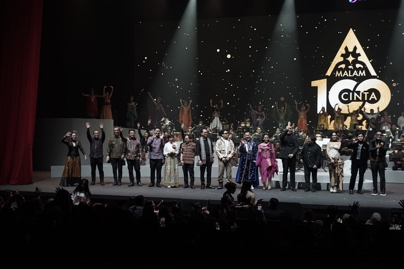  Kolaborasi Musik, Budaya, dan Teknologi Hadir di Smartfren Malam 100 Cinta 2025  