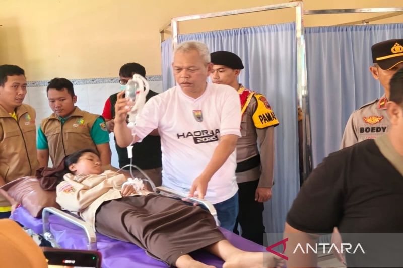 Hari ini, 800 Siswa SMK Kandeman Batang Keracunan MBG