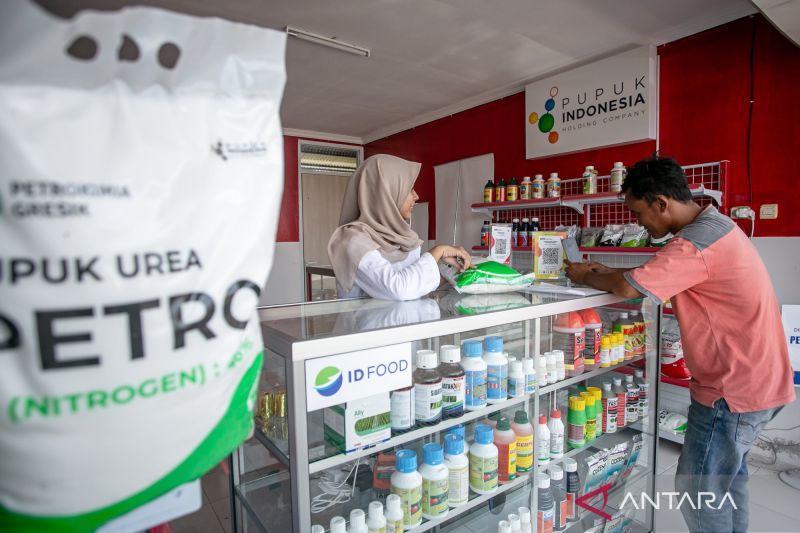 Mentan Bertindak Tegas! Pengecer Nakal Dicabut, Distribusi Pupuk Dialihkan ke Kopdes Merah Putih