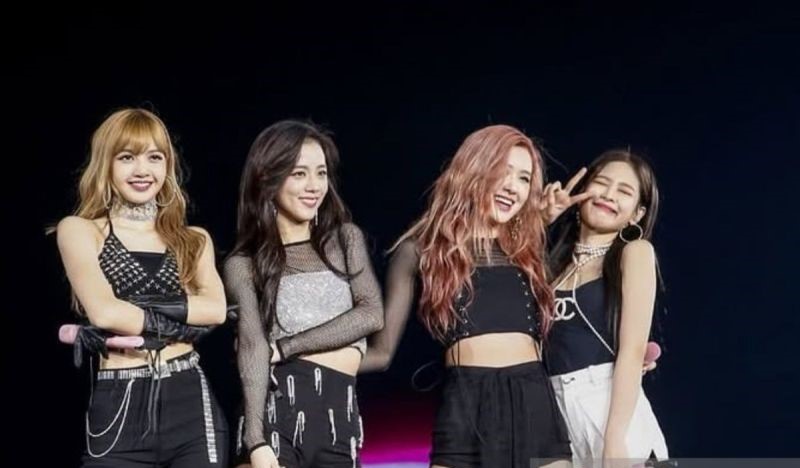 Rosè BLACKPINK untuk Kali Pertama Bawakan Lagu 'Number One Girl', Fans Histeris