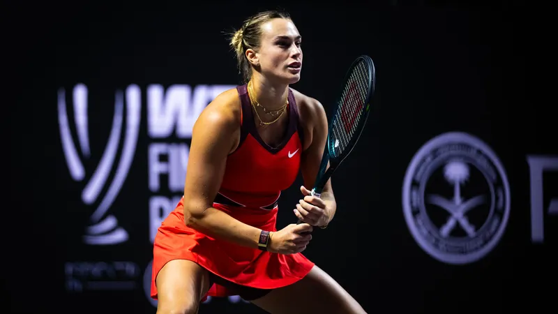 Hasil WTA Finals Riyadh: Sabalenka Jaga Asa ke Semifinal usai Tumbangkan Pegula