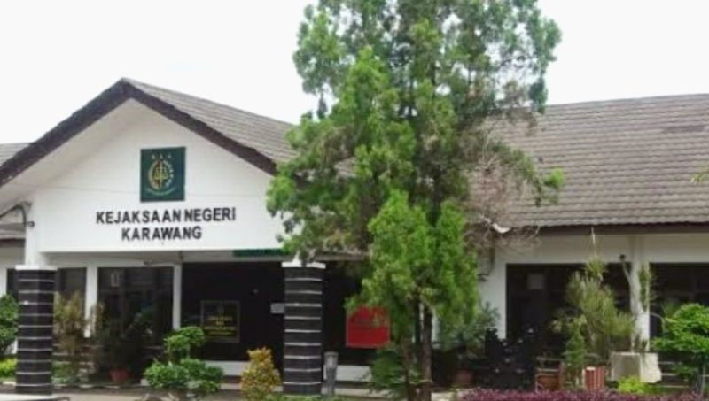 Gadaikan Mobil Kreditan, Seorang Ibu di Karawang Dimejahijaukan